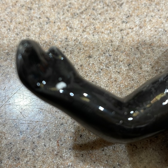 King Kong and Empire State Building Salt and Pepper Shakers - Picture 4 of 4